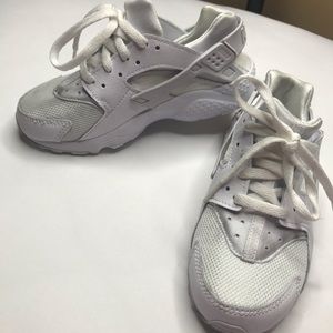 Nike kids All White Huarache